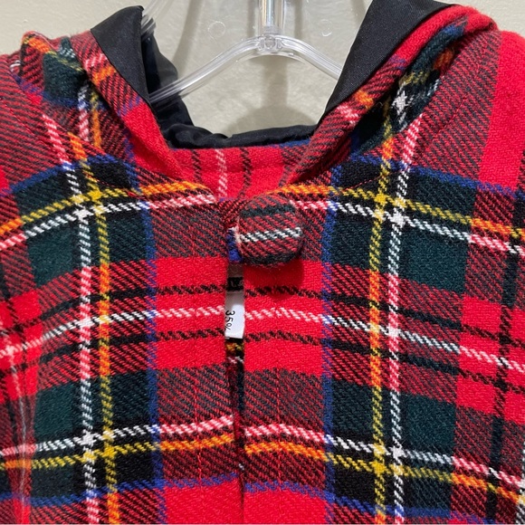 O’Neil of Dublin Hooded Celtic Cape Red Plaid Girls Size Medium - Picture 3 of 6